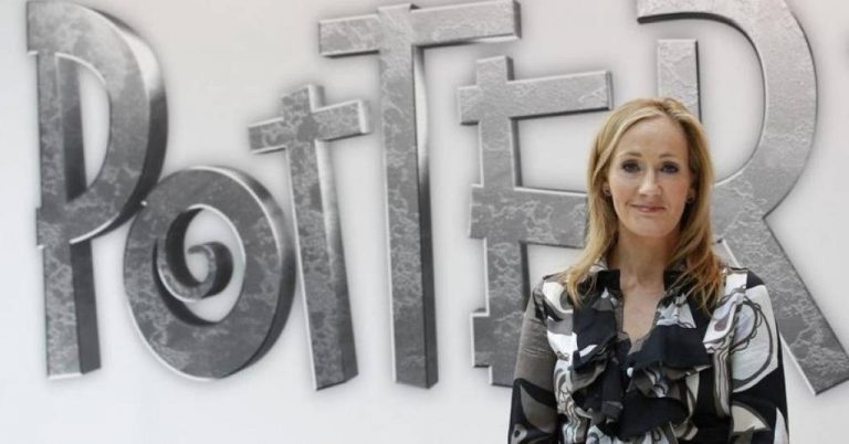Harry Potter: J.K Rowling confirma script para o novo filme